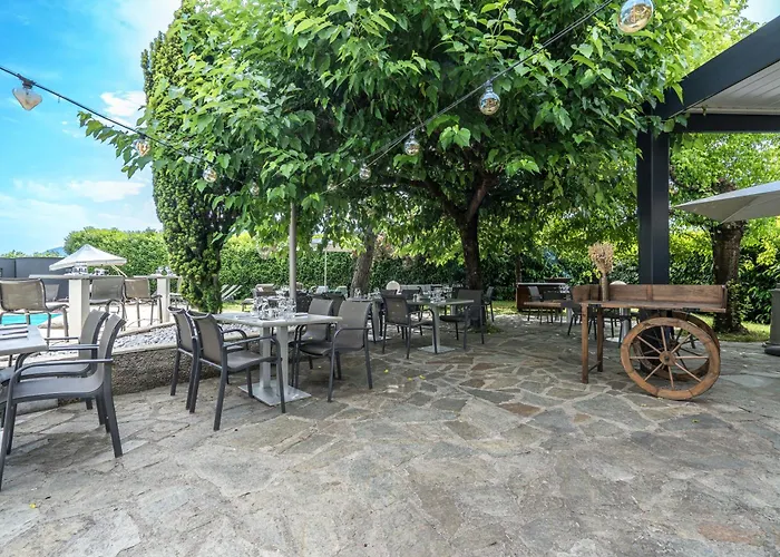 Pomo Hotel & Restaurant